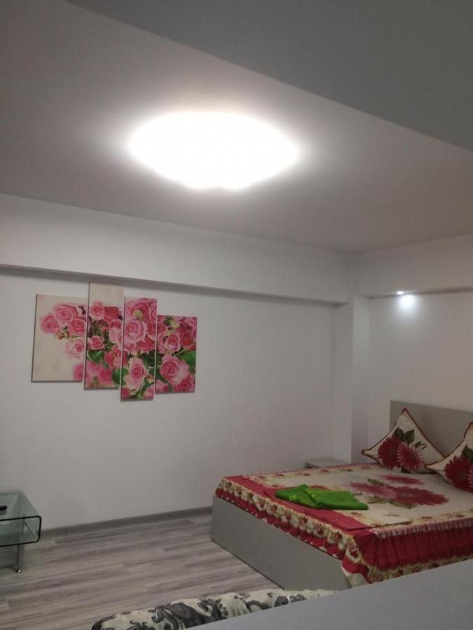 Квартира Юбилейный Almaty Extérieur photo